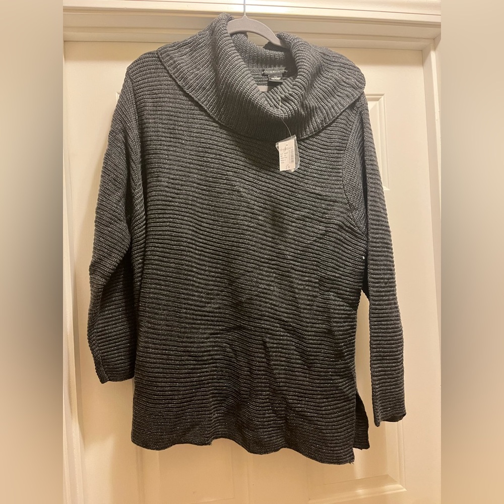 NWT! Design history 2x sweater